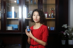 美容院產品煥顏亮膚夜間修護霜,是美容院加盟店不可缺少的產品